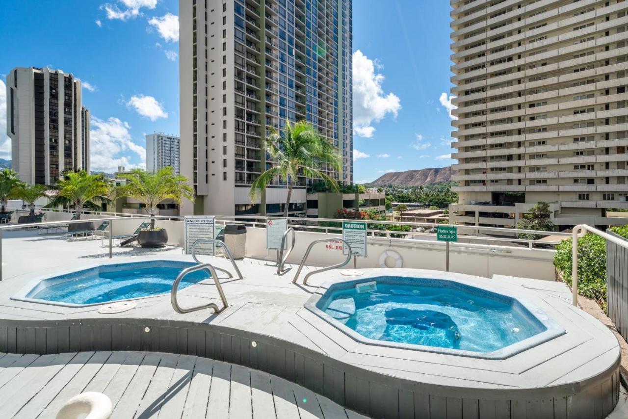 Light & Airy 8Th Floor Ocean View Condo With Lanai Condo Honolulu Exterior photo